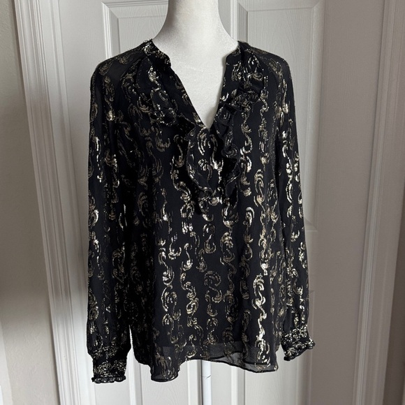 Lilly Pulitzer Black and Gold Patterned Blouse - Picture 3 of 16
